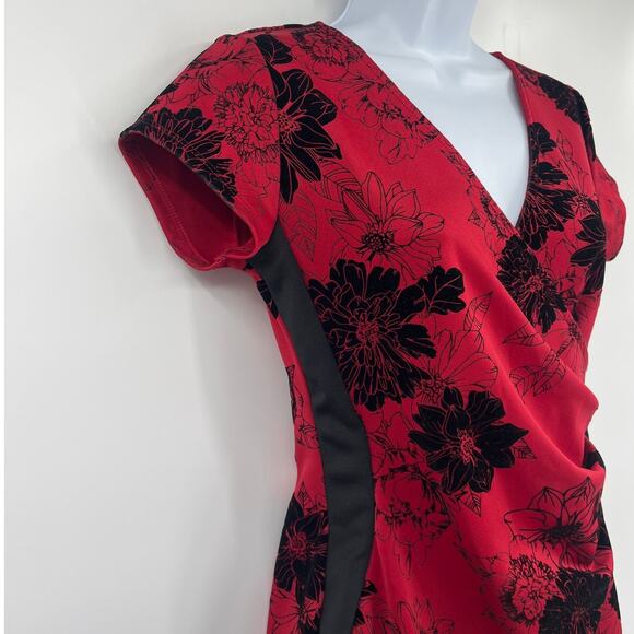 Almost Famous Velvet Floral Wrap Dress Sz L Whimsigoth Holiday Glam Tulip Hem - Picture 5 of 11
